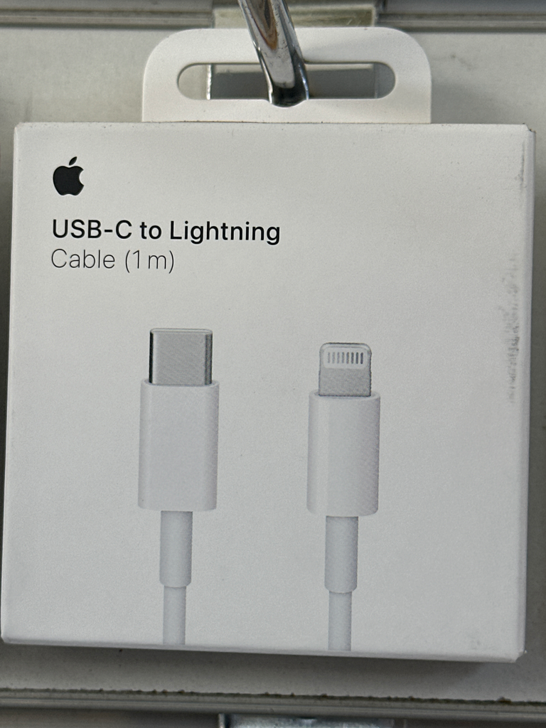 سلك شاحن تايب سي ايفون 1  متر الاصلي حاسبات العرب