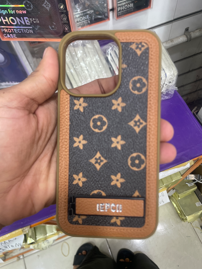 [00021] خلفية قوتشي نسائي 00021